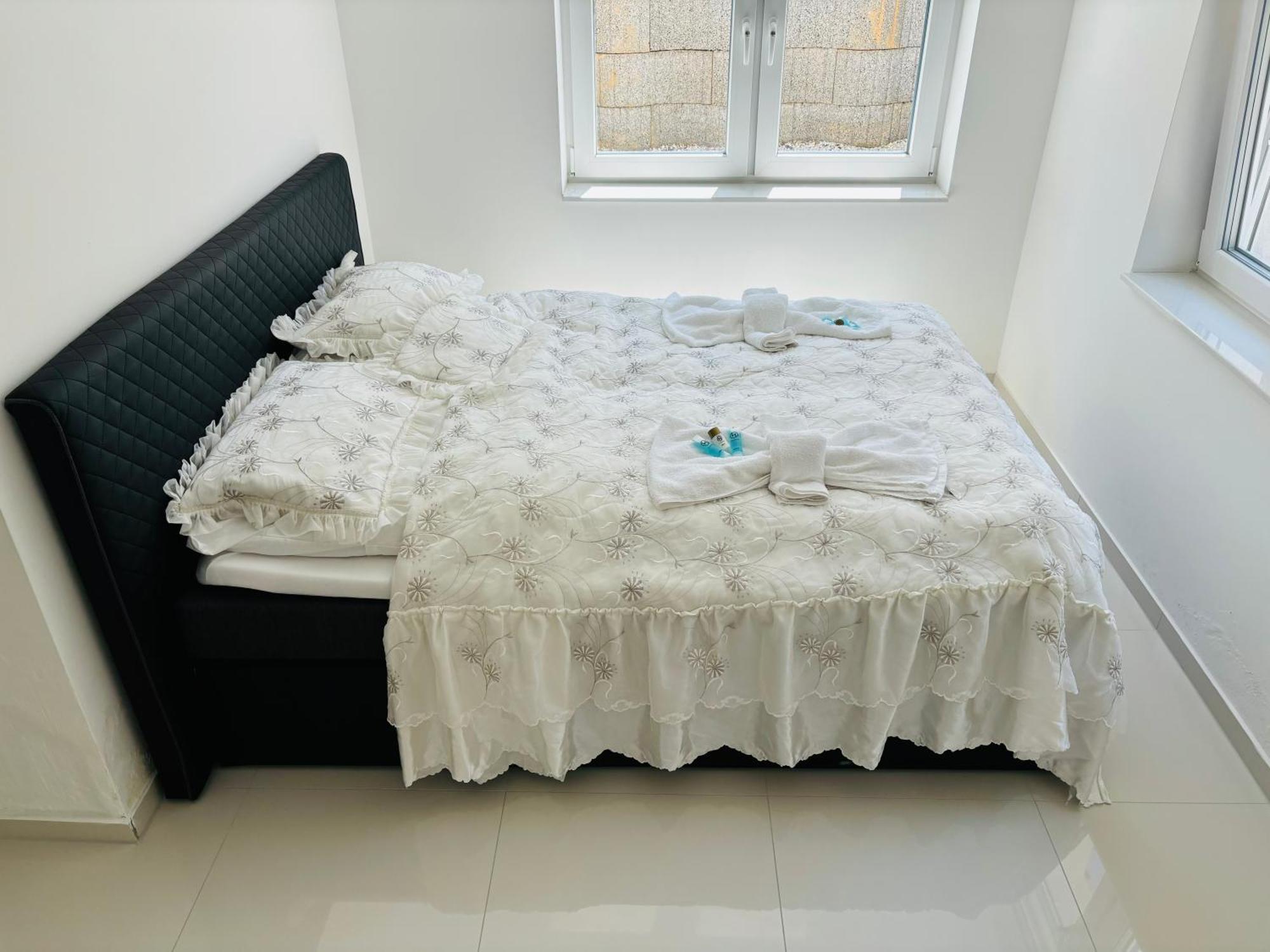 Modern Living In Hamburg-Wandsbek Self Check-In 2X Schlafzimmer 1X Schlafsofa Exterior foto